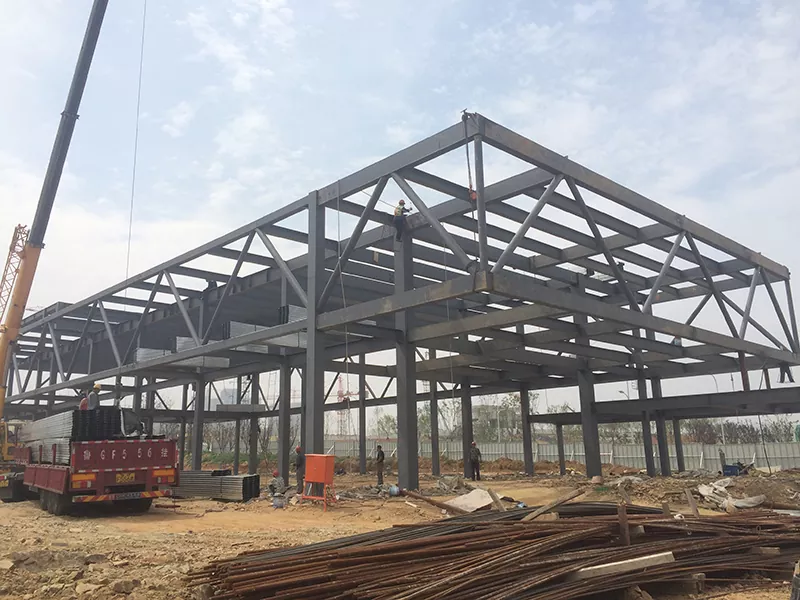 නවීන ගොඩනැගිලි සඳහා වානේ රාමු ඉදිකිරීම තෝරා ගන්නේ ඇයි?